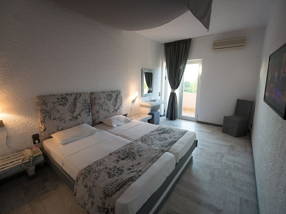 Фото Long Beach Resort