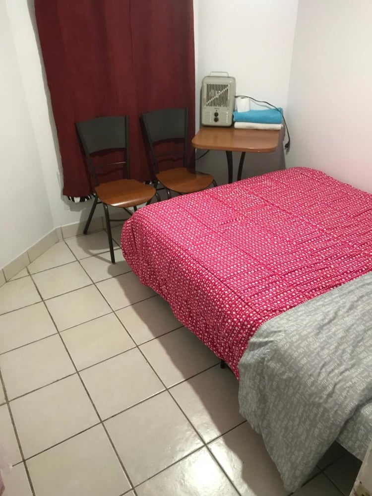 Фото Toronto Travellers Home