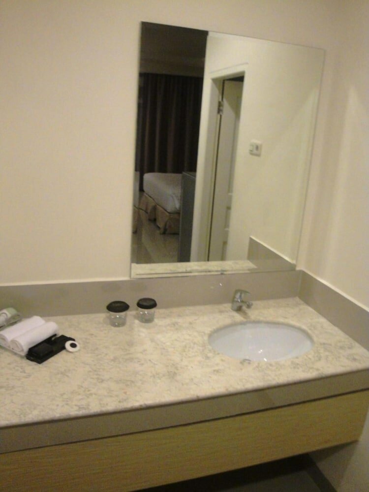 Фото Ramayana Hotel