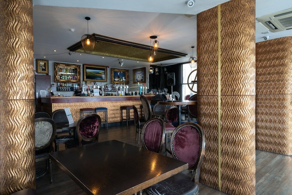 Фото Amsterdam Hotel and A Bar