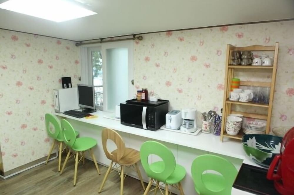 Фото Kukje Guesthouse Myeongdong