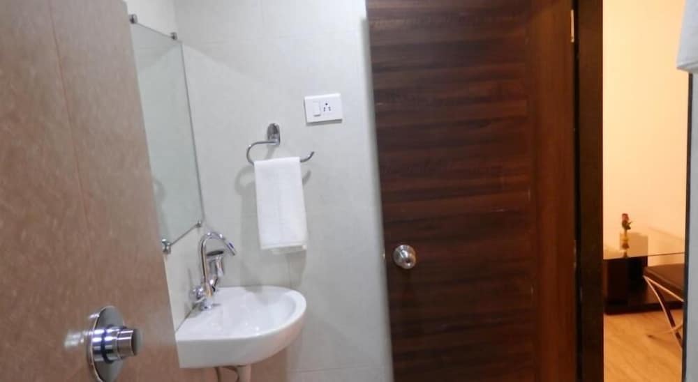 Фото Krishna Avatar Stay Inn