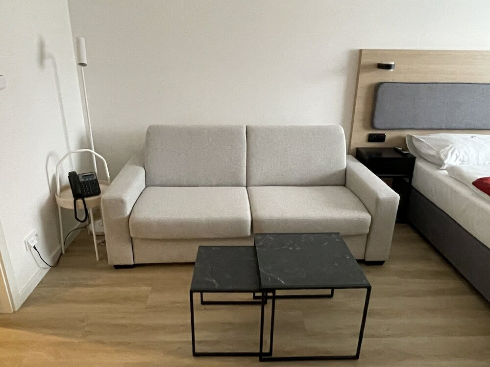 Фото Hotel Kapitol