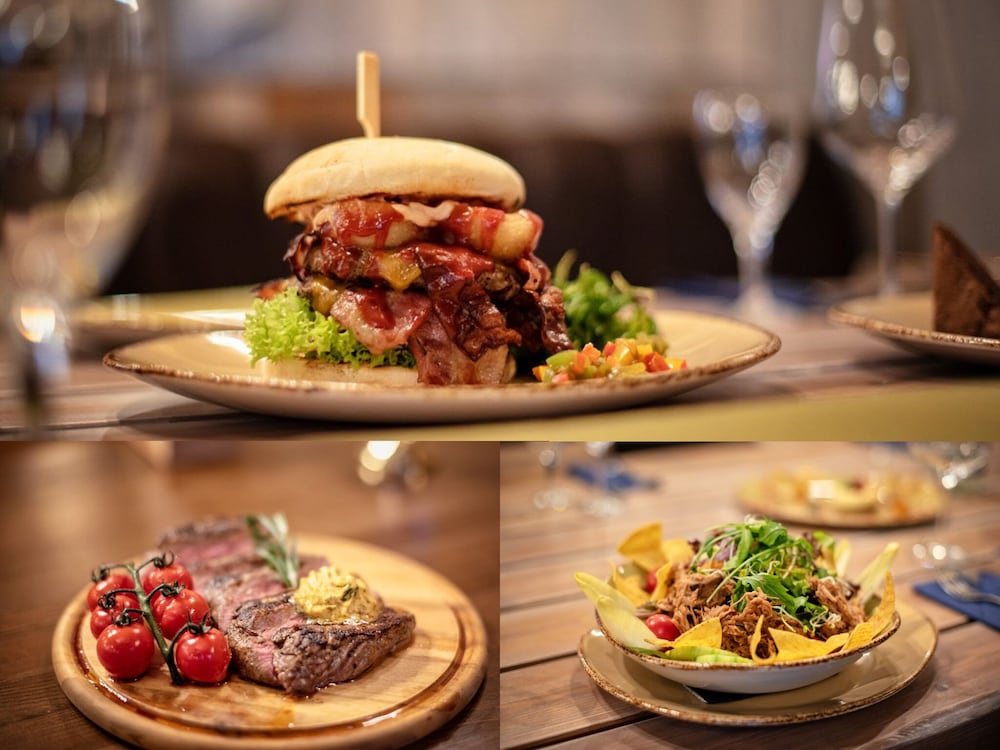 Фото Hotel Goldener Hirsch Mosbach