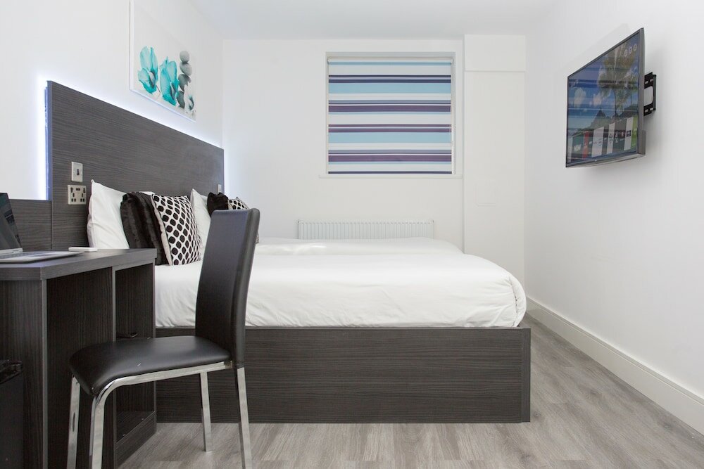 Фото Heathrow Windsor Studios and Rooms