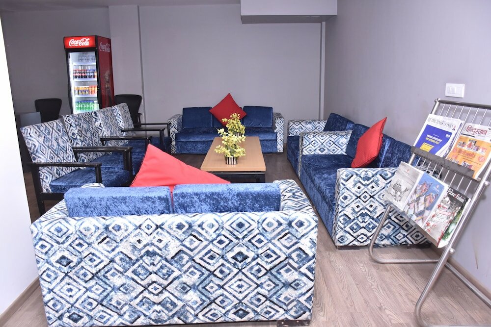 Фото Chhavi Hotels