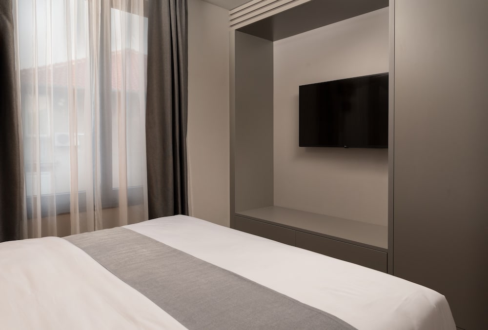 Фото La Vista Suites