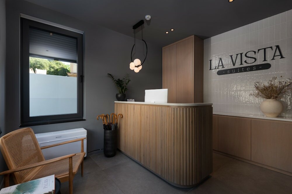 Фото La Vista Suites