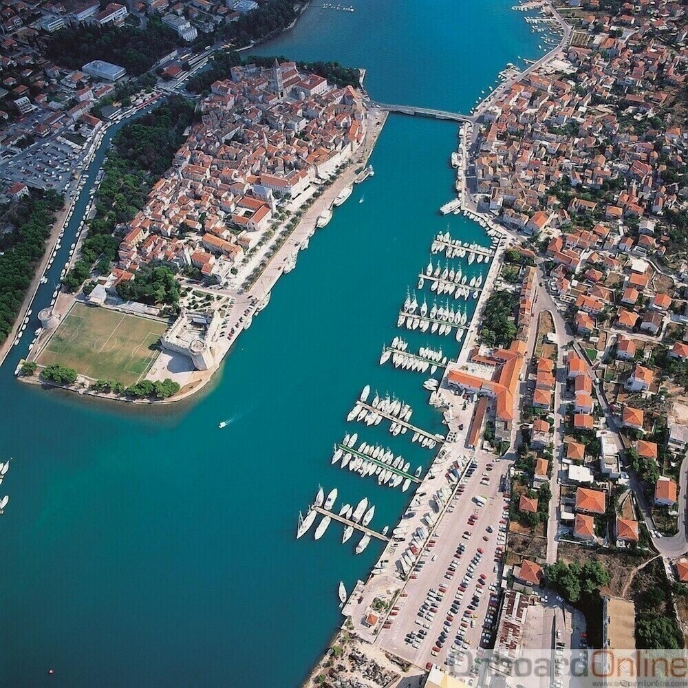 Фото Poetry House