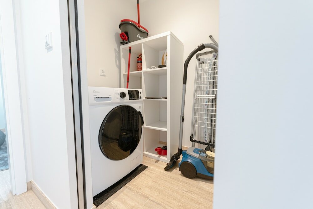 Фото Pristine 2br Apt in Ville Haute District