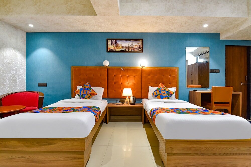 Фото отеля 2