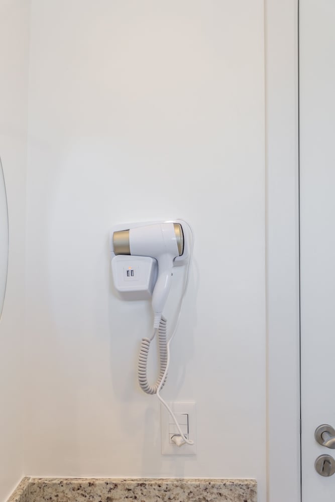 Фото Charlie Connect Partenon