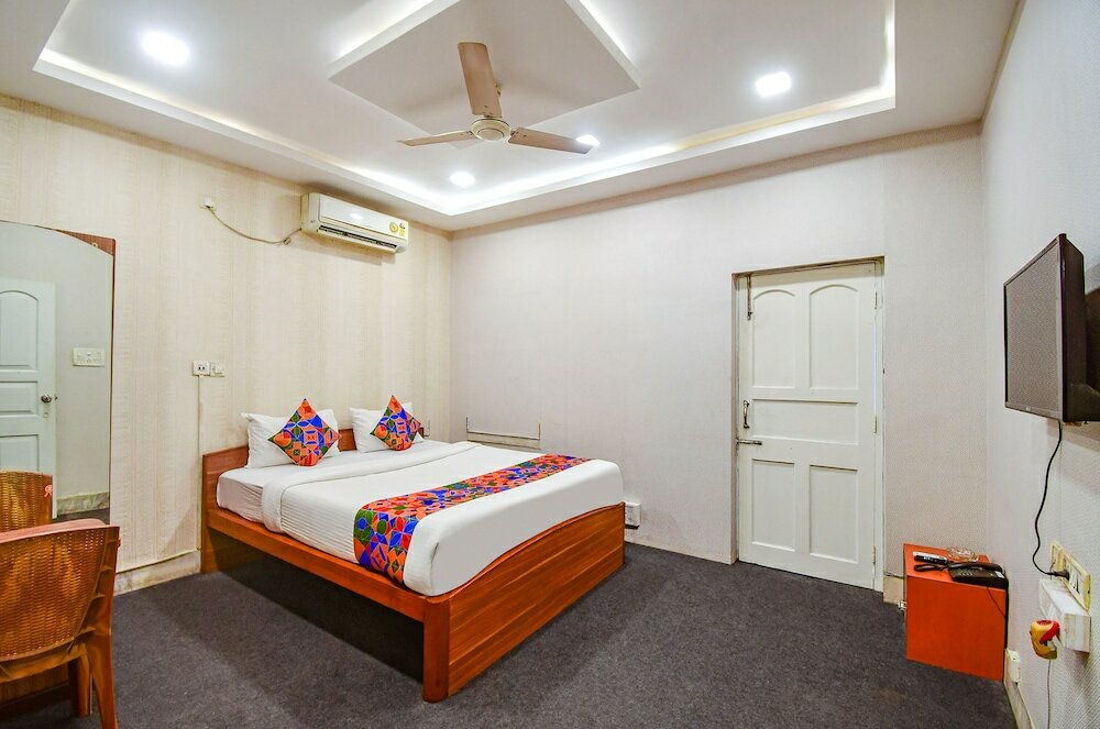 Фото Fabhotel Saltlake Regency