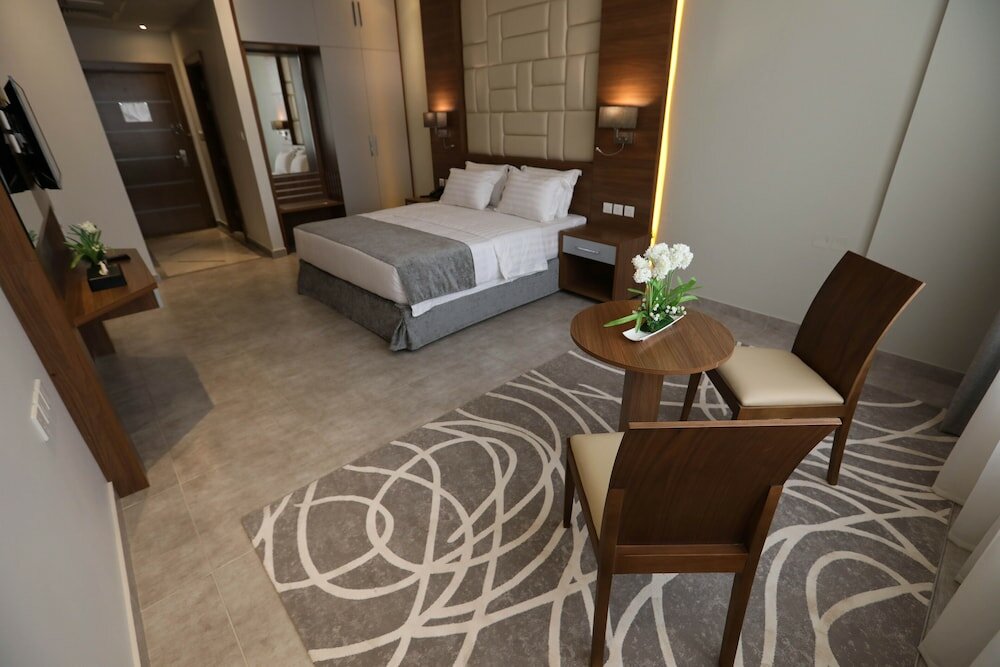 Фото Diamond Tower Hotel