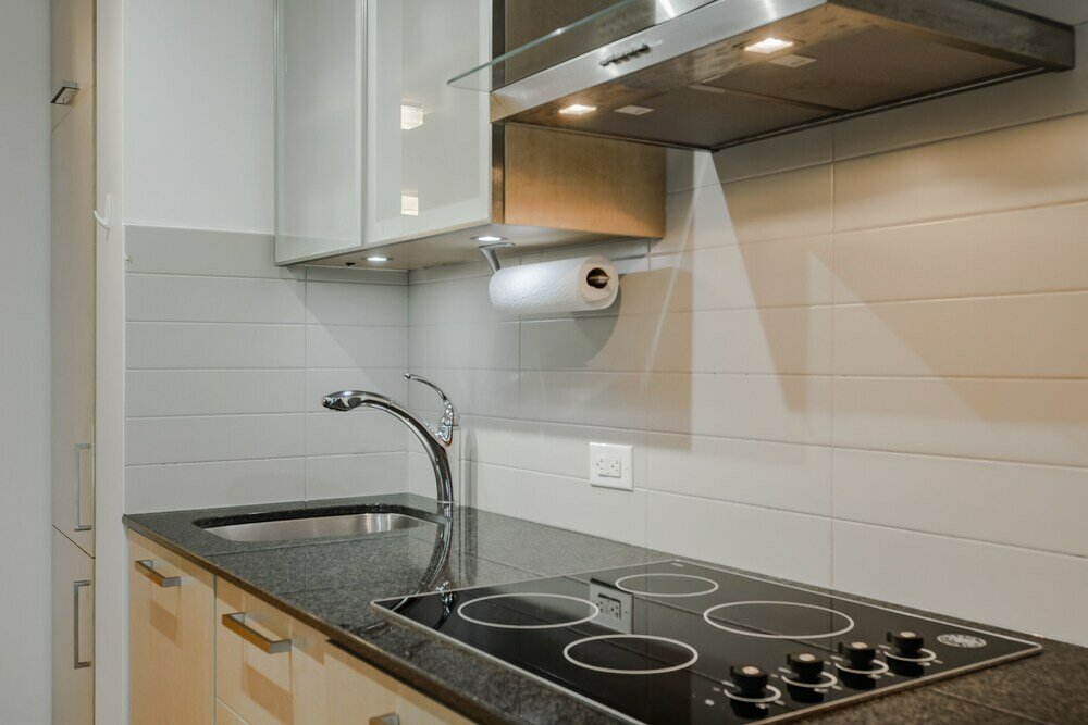 Фото Sterling Suites - Financial District