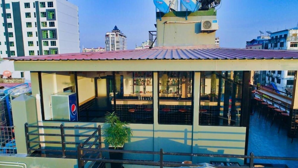 Фото отеля 3