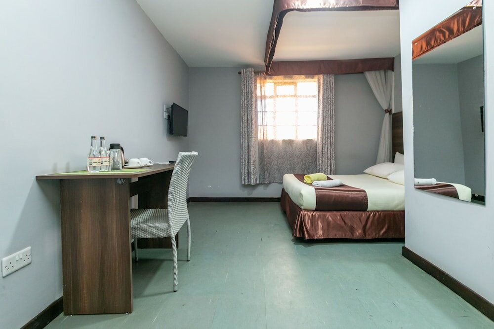 Фото отеля 2