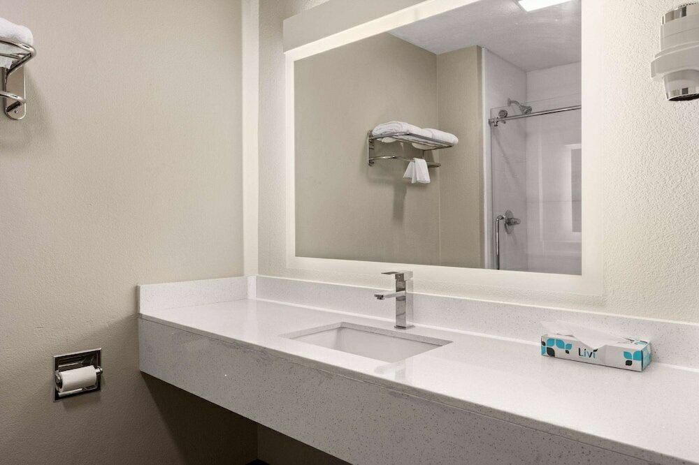 Фото Days Inn by Wyndham Albuquerque I 25