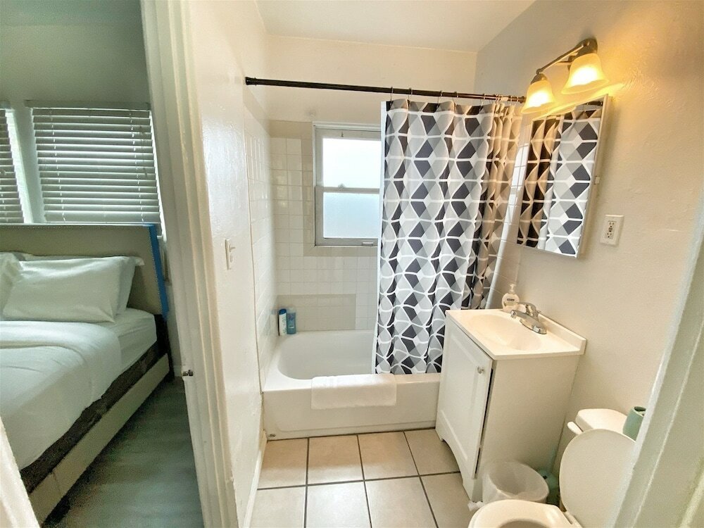 Фото Orange Tree Cottages Downtown