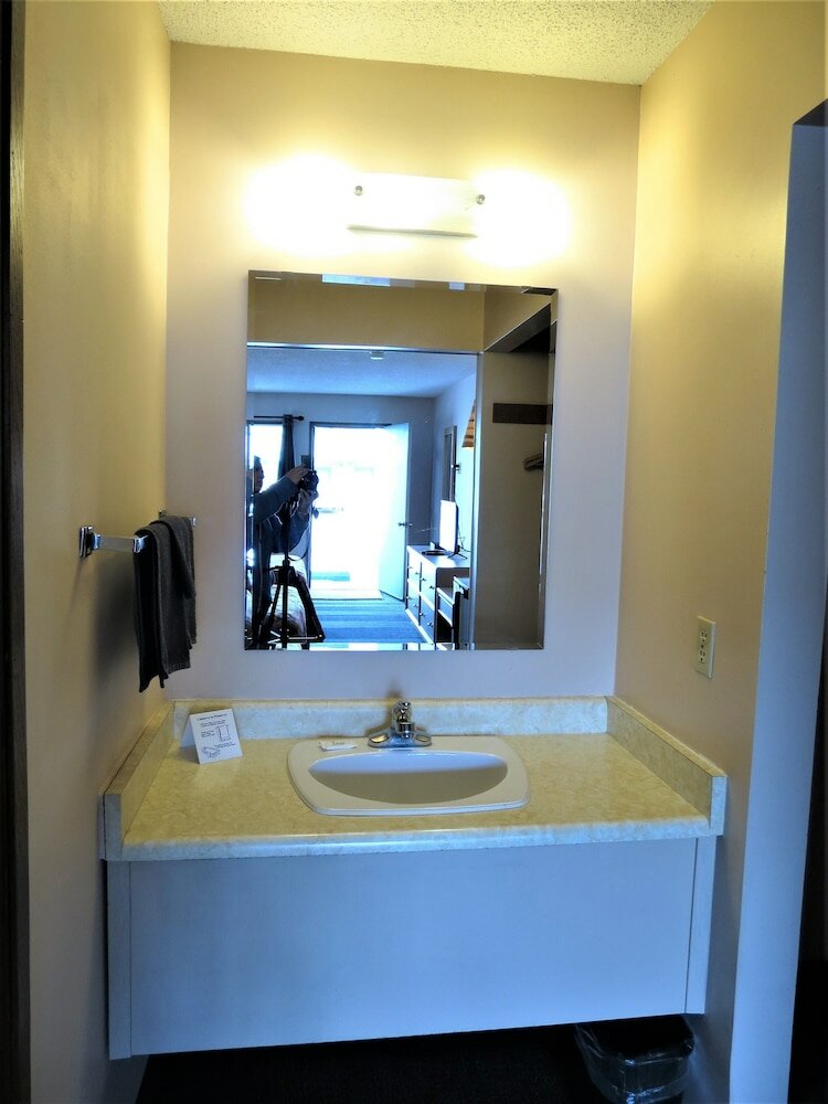 Фото Ranchland Inn