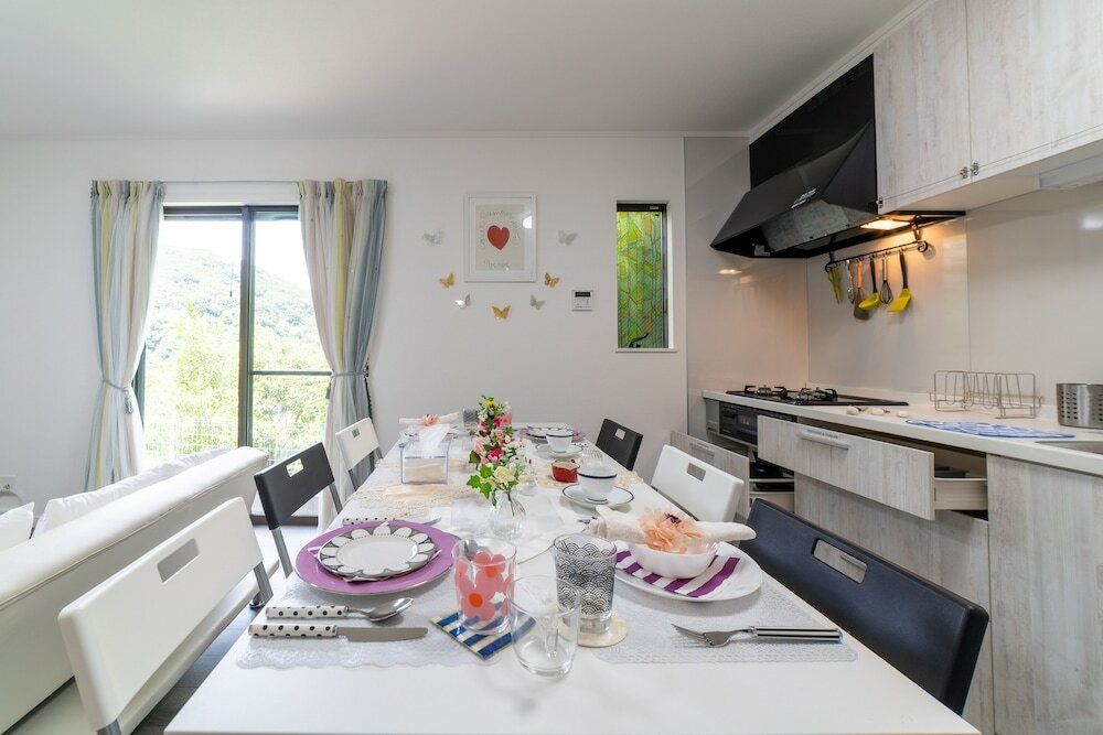 Фото Butterfly Paradise Hakone-Yumoto