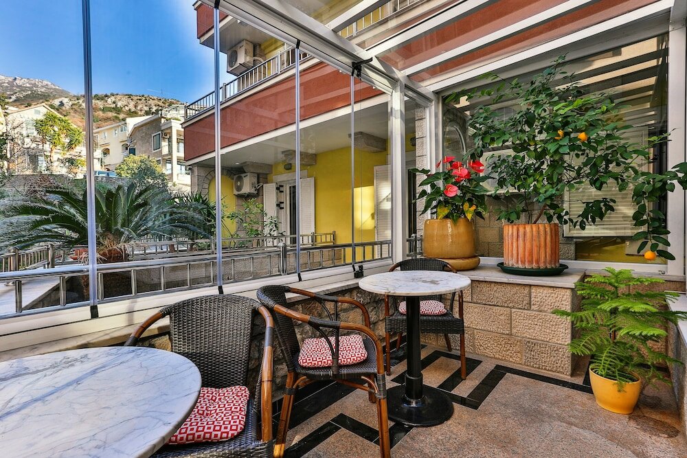 Фото Apartmani Luka - Vila Brzulović