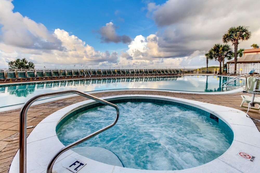 Фото Emerald Beach by Forehand Rentals