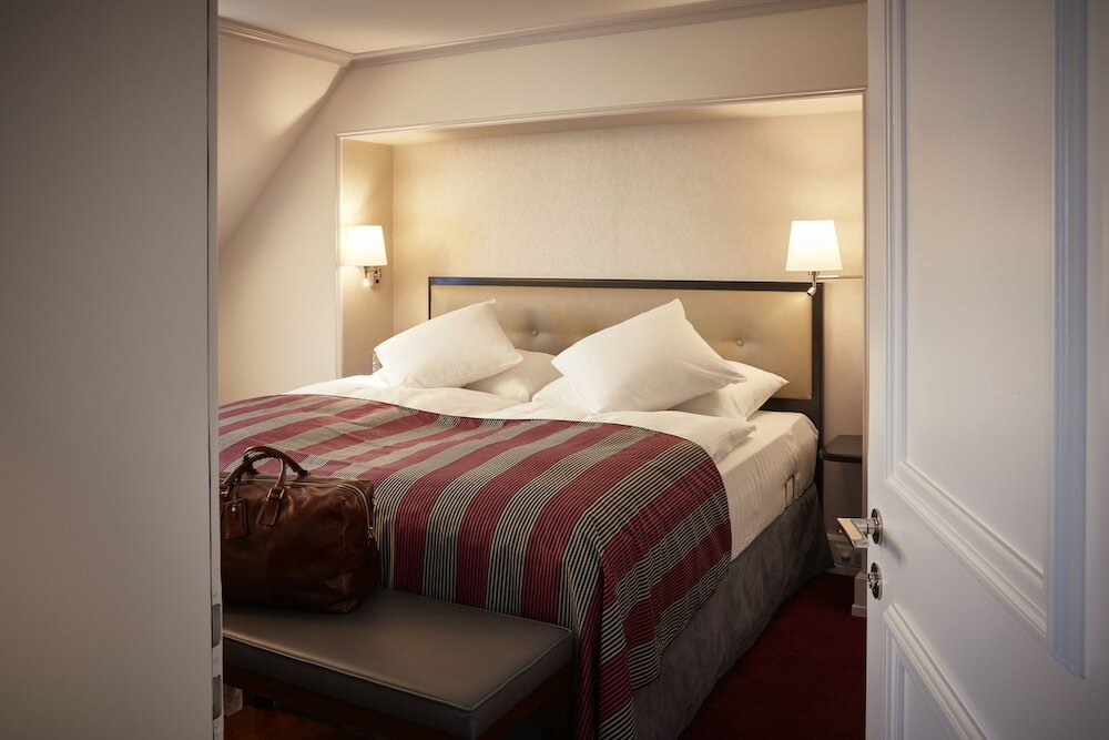 Фото Schweizerhof Zürich