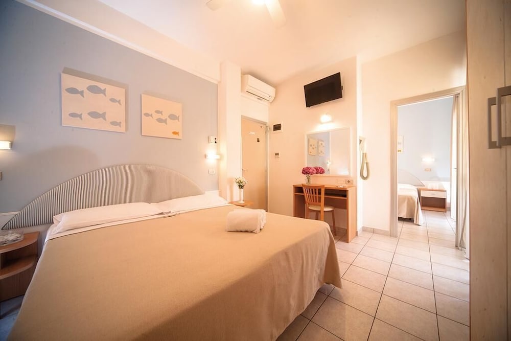 Фото Hotel Antares