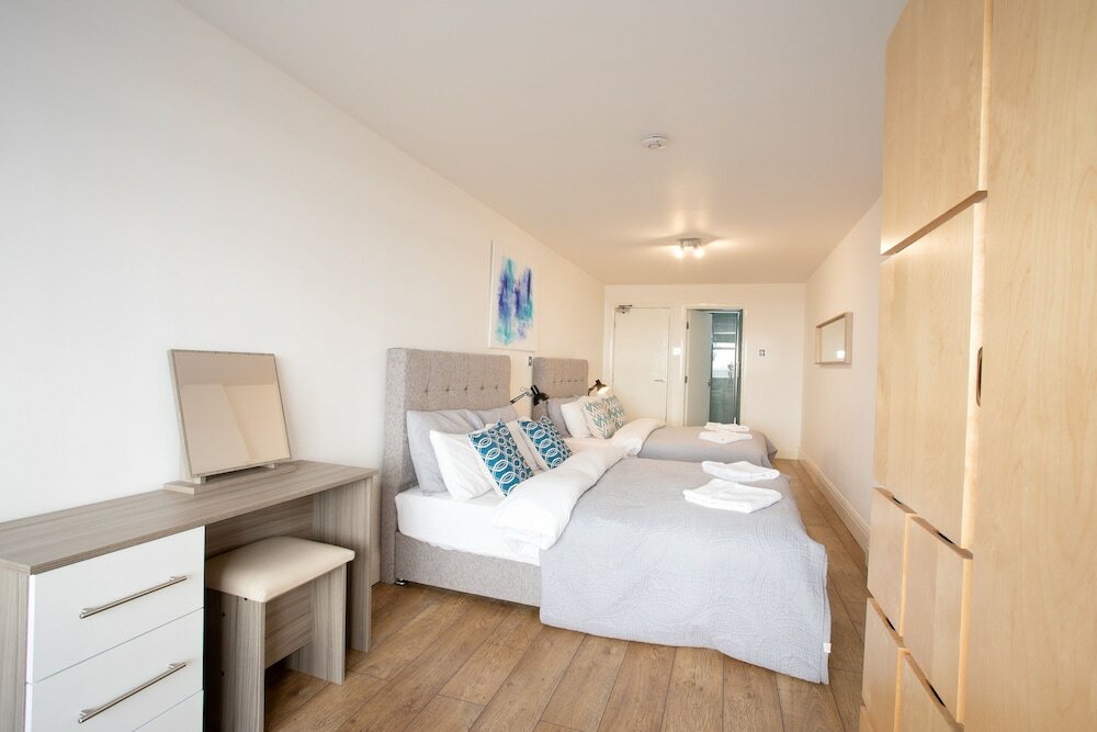 Фото Rest & Recharge Regents Ct 3bed Sleeps 7