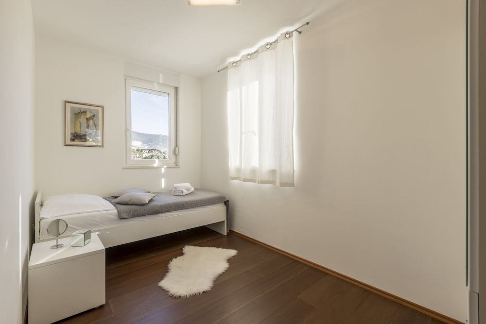 Фото Luxury Suites