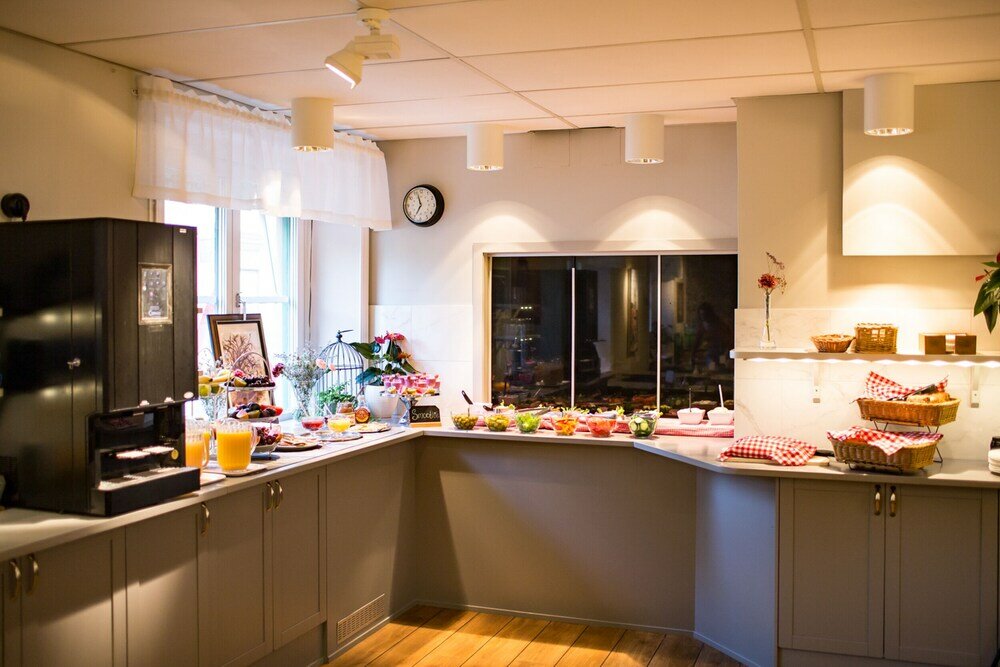 Фото Akademihotellet