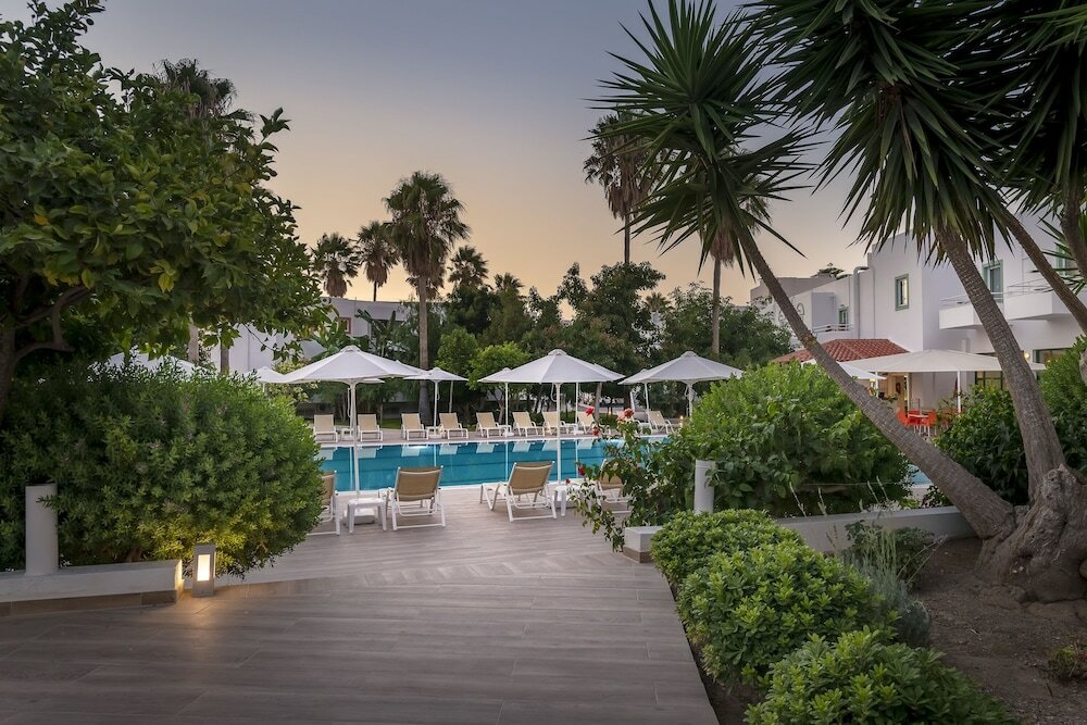 Фото Alexandra City Hotel