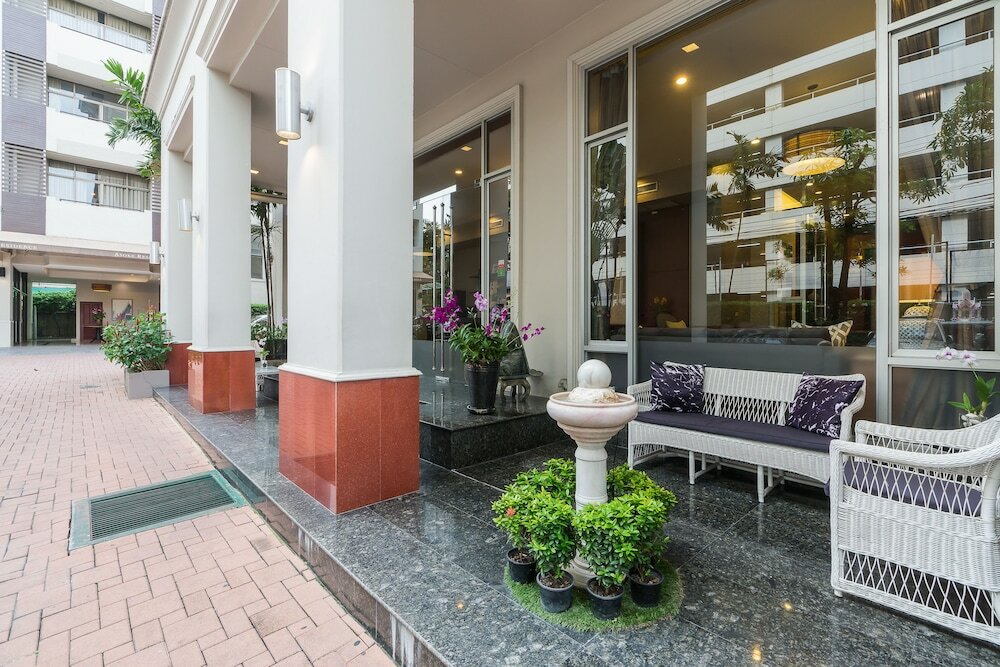 Фото Asoke Residence Sukhumvit by UHG
