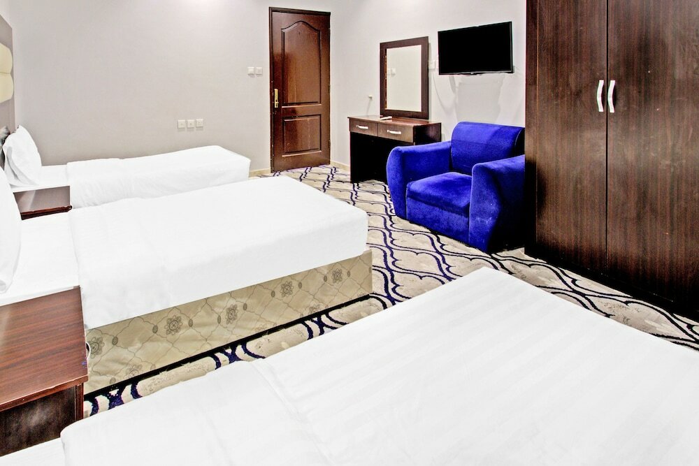 Фото Oyo 537 Dahtham Furnished Units