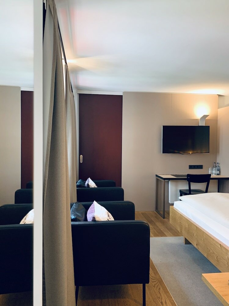 Фото Stadthotel Kachelofen