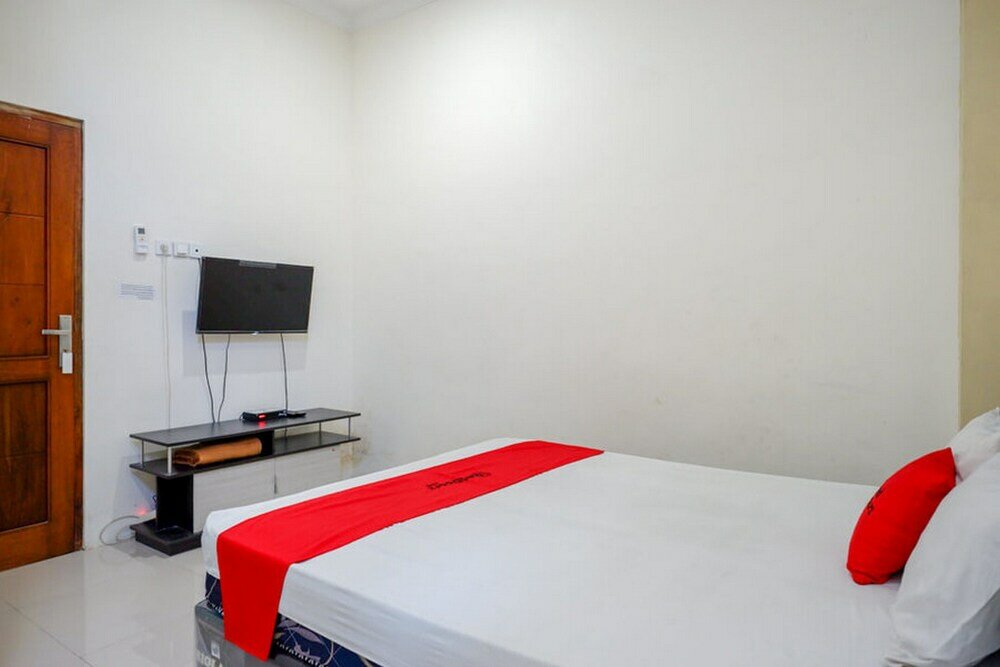 Фото RedDoorz near Hartono Mall Solo