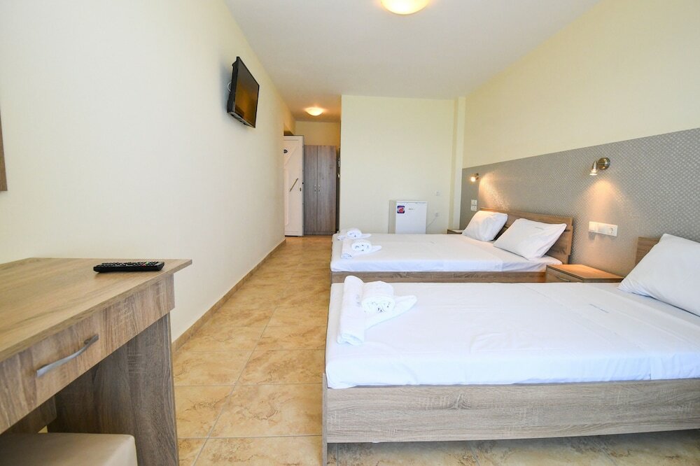 Фото Nefeli Beach Hotel