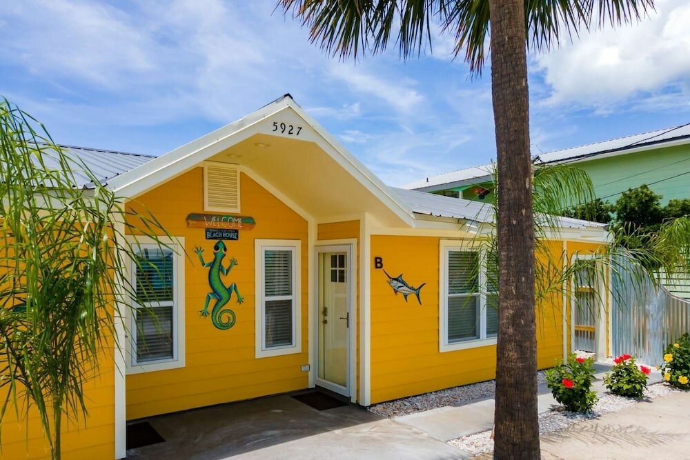 Фото Sunset Escapes B