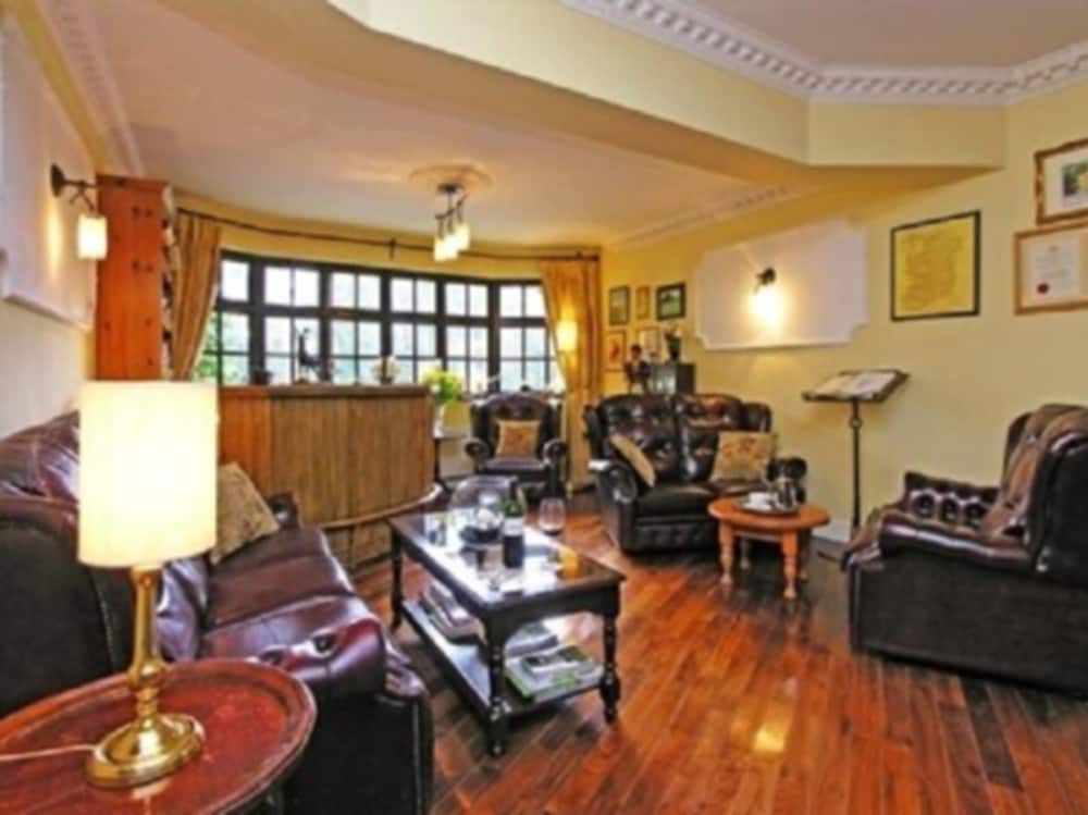 Фото 19th Green guesthouse