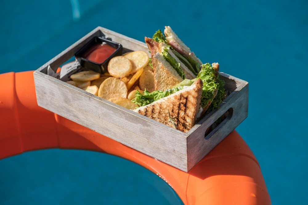 Фото Riviera Beach Hotel