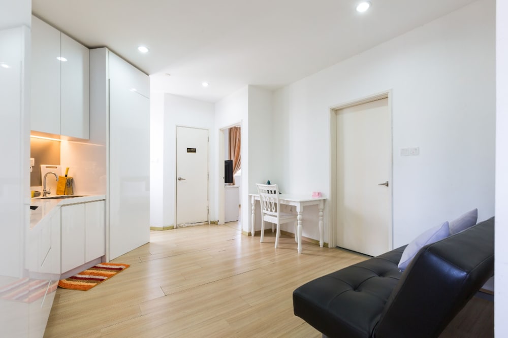 Фото 118 Residences by Living Comfort