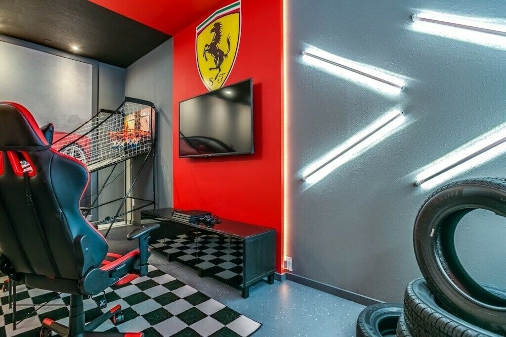 Фото 518mb New and Modern 8 Bedroom 5 Bathroom Villa