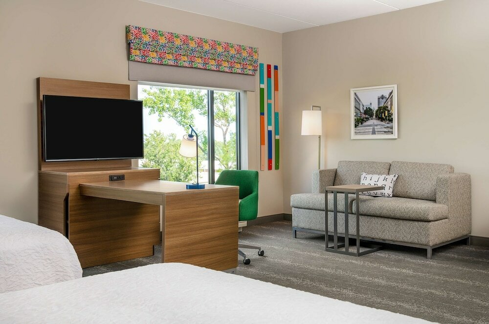 Фото Hampton Inn & Suites Raleigh Midtown