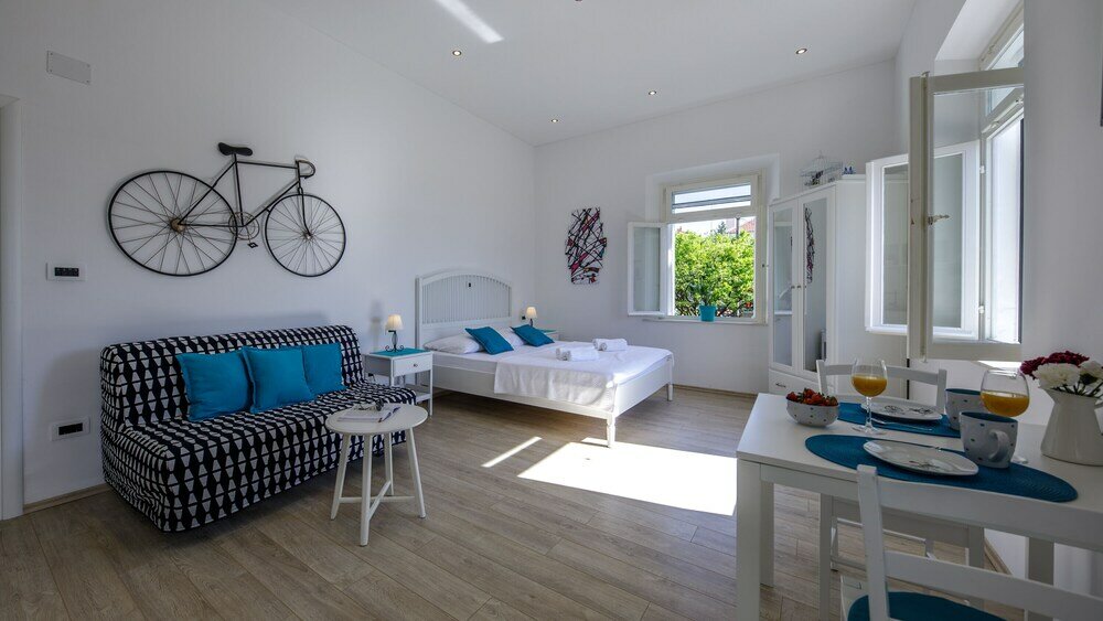 Фото Ivano's studio apartments