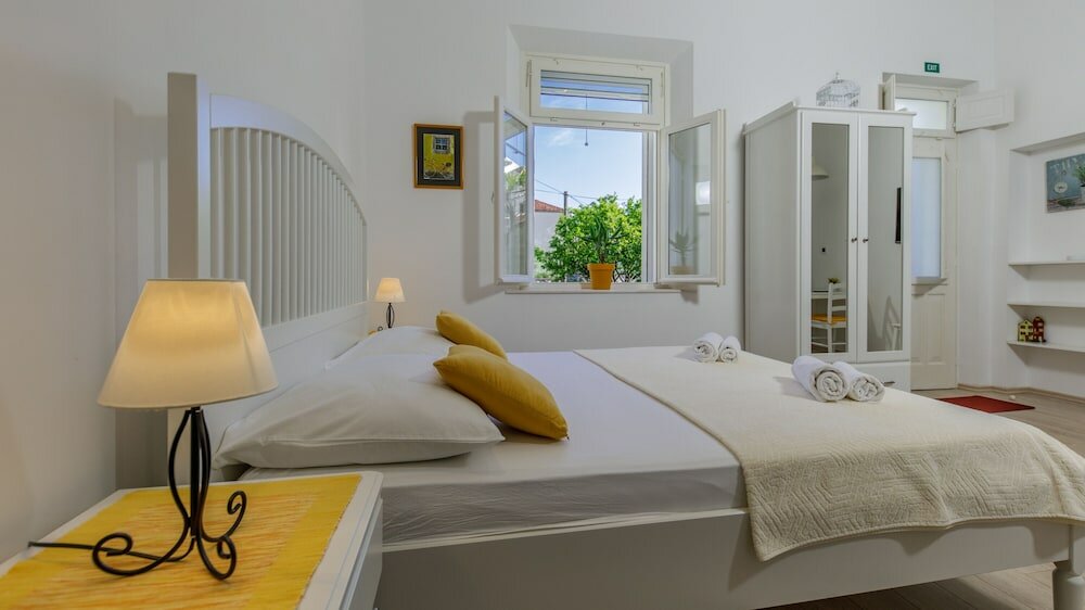 Фото Ivano's studio apartments