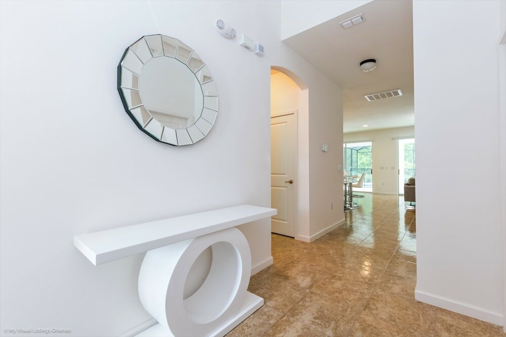 Фото 8 Bdrm 5 Bath Bella Vida Resort