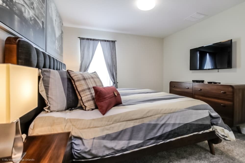 Фото 6 Bedroom 5 Bathroom Vacation Home