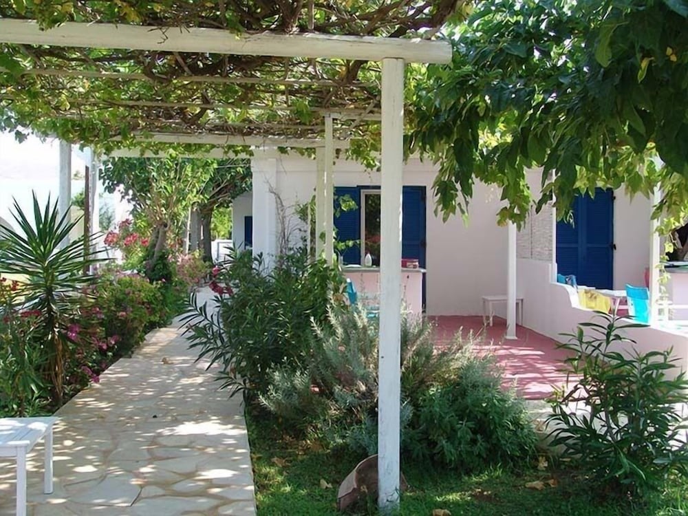 Фото Avlomonasbeach – Adults Only