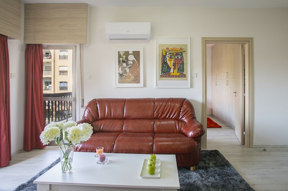 Фото Castle Holiday Apartments